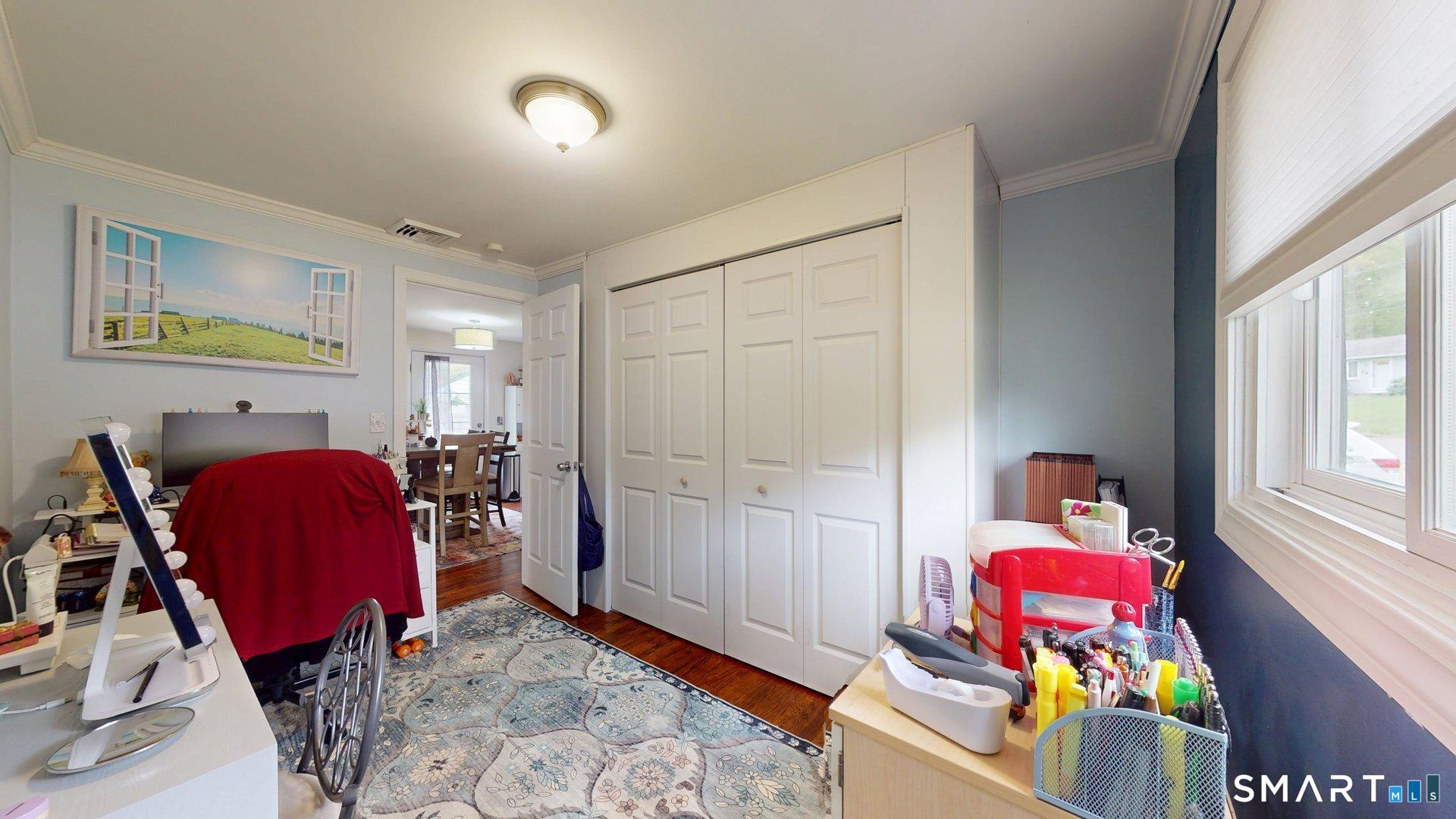 30 Alban Road Enfield CT 06082