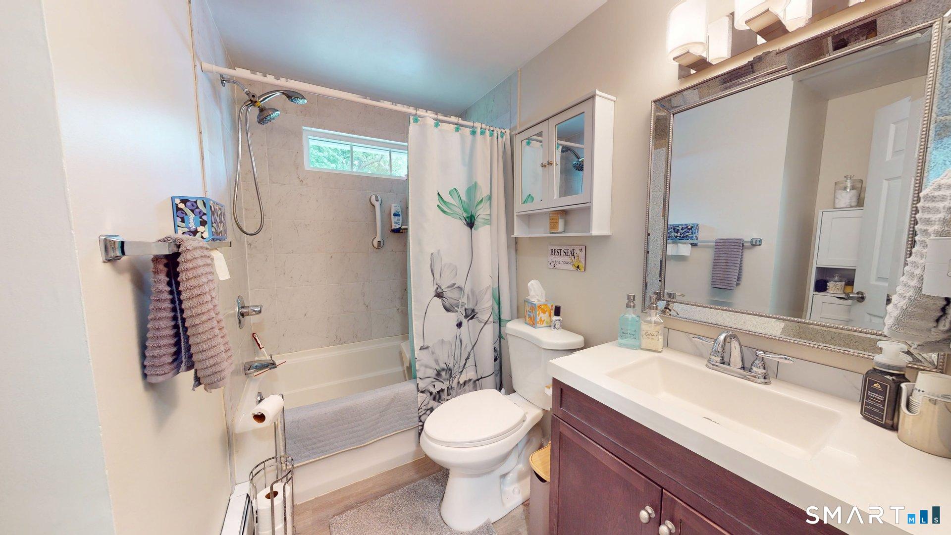 30 Alban Road Enfield CT 06082