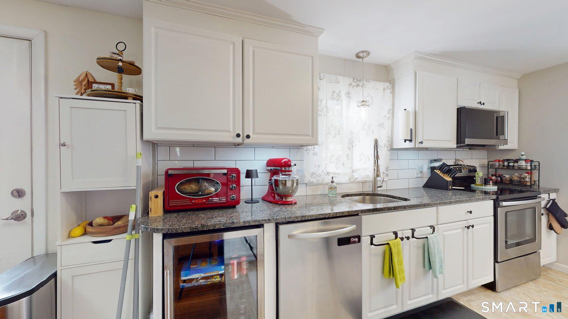 30 Alban Road Enfield CT 06082