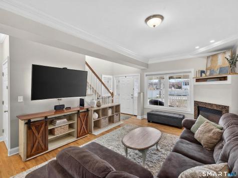 6 Constance Street New Haven CT 06512