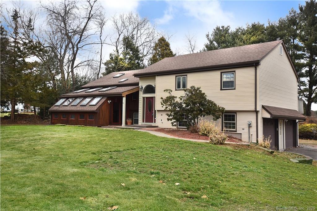 31 Standish Road Ellington CT 06029