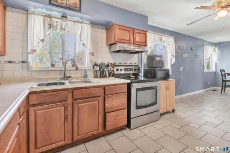 9 Alan Drive Ansonia CT 06401