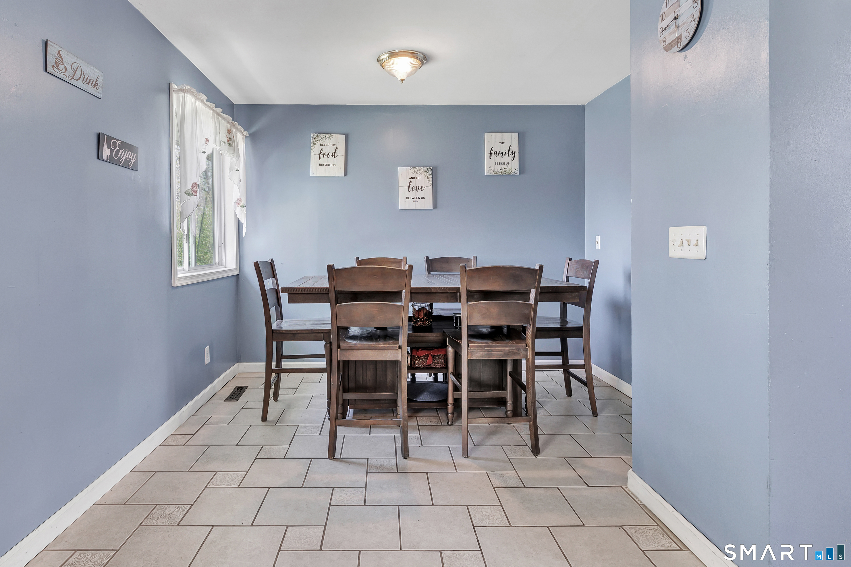 9 Alan Drive Ansonia CT 06401