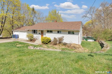 9 Alan Drive Ansonia CT 06401