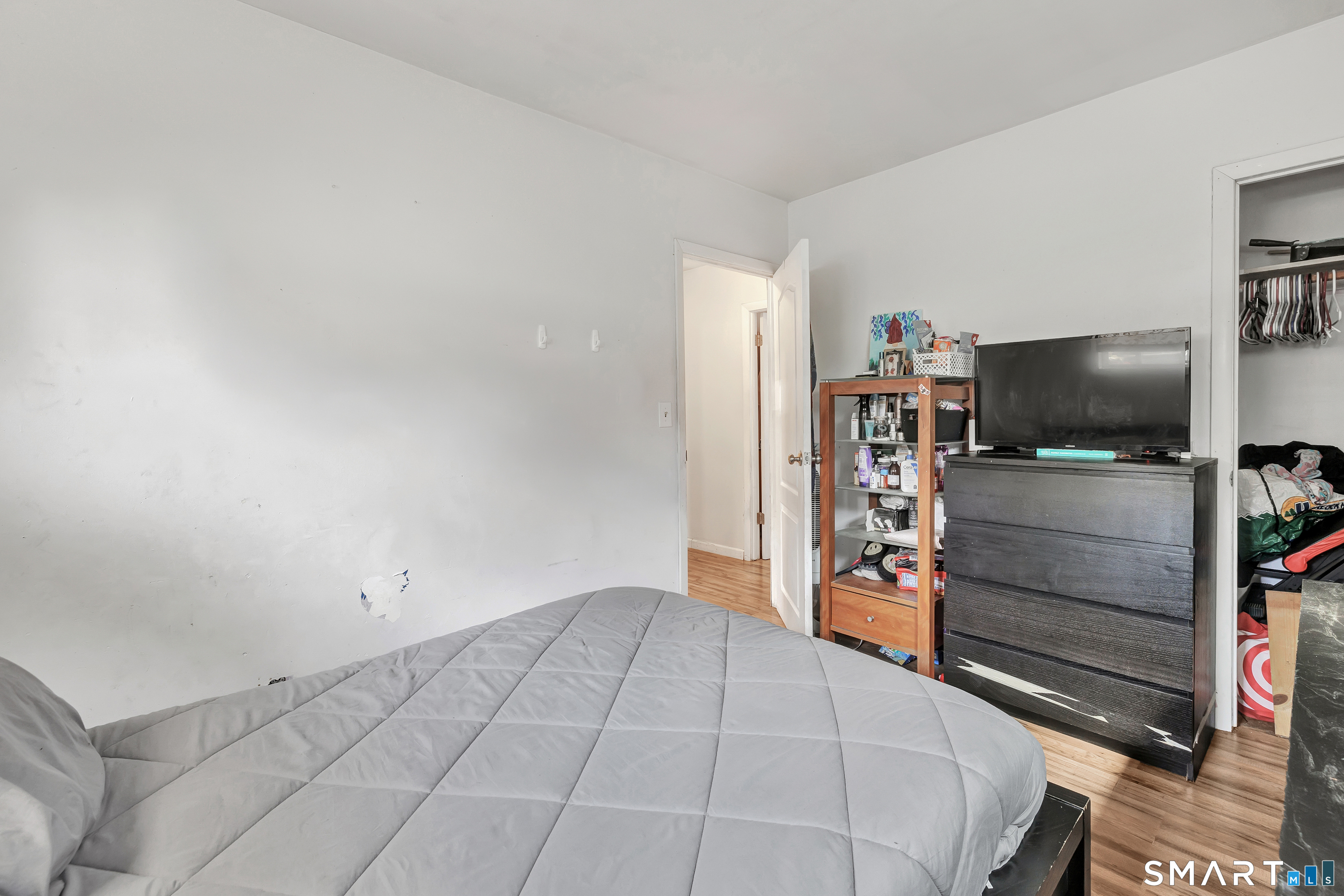 9 Alan Drive Ansonia CT 06401