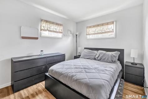 9 Alan Drive Ansonia CT 06401