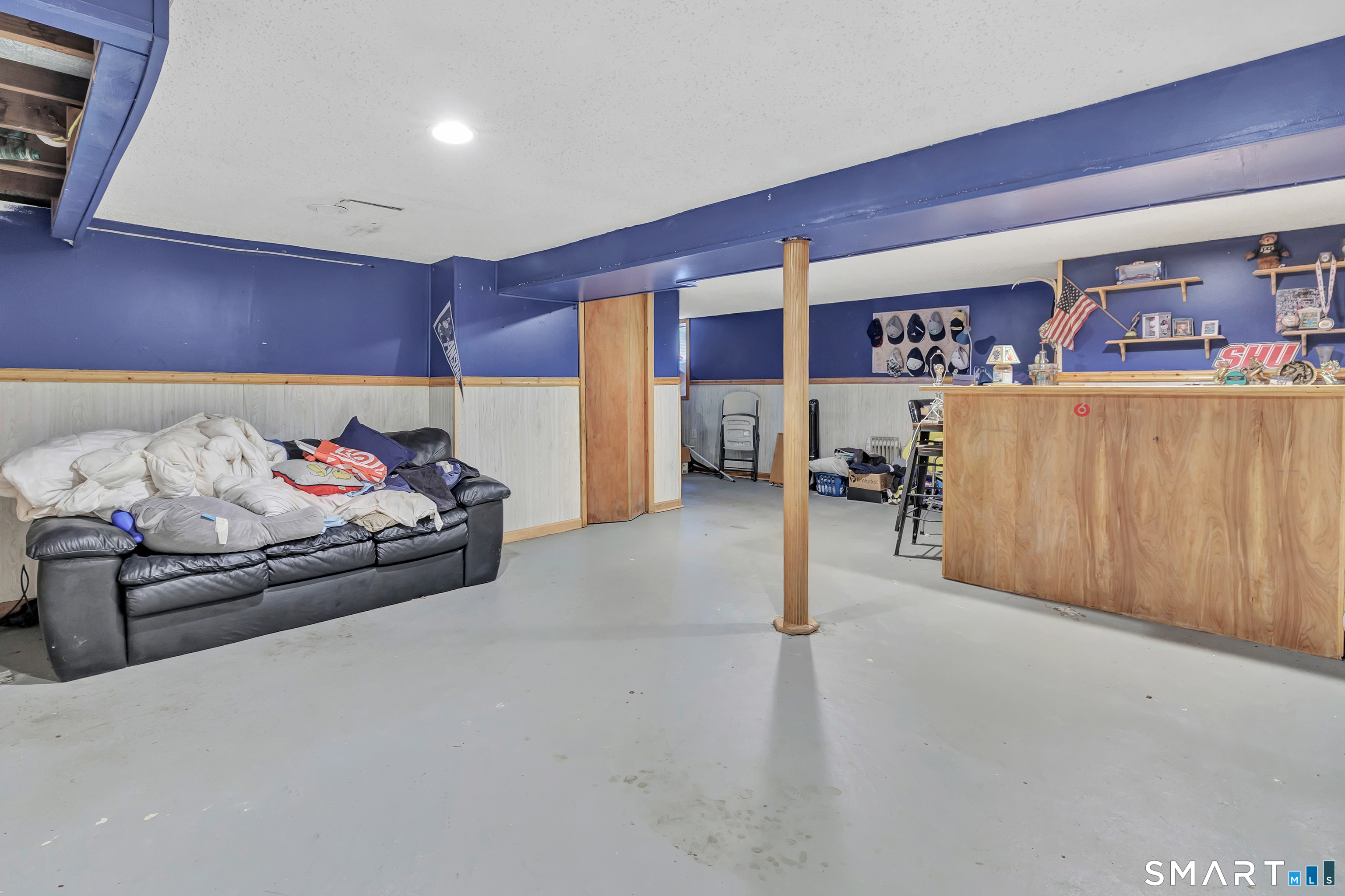 9 Alan Drive Ansonia CT 06401
