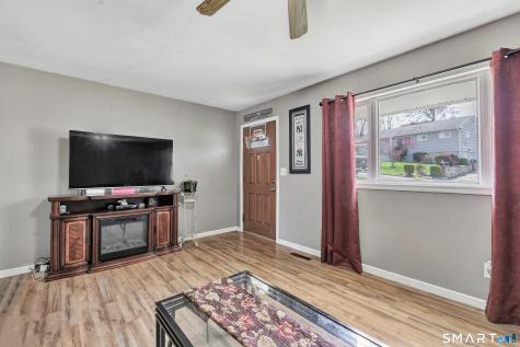 9 Alan Drive Ansonia CT 06401