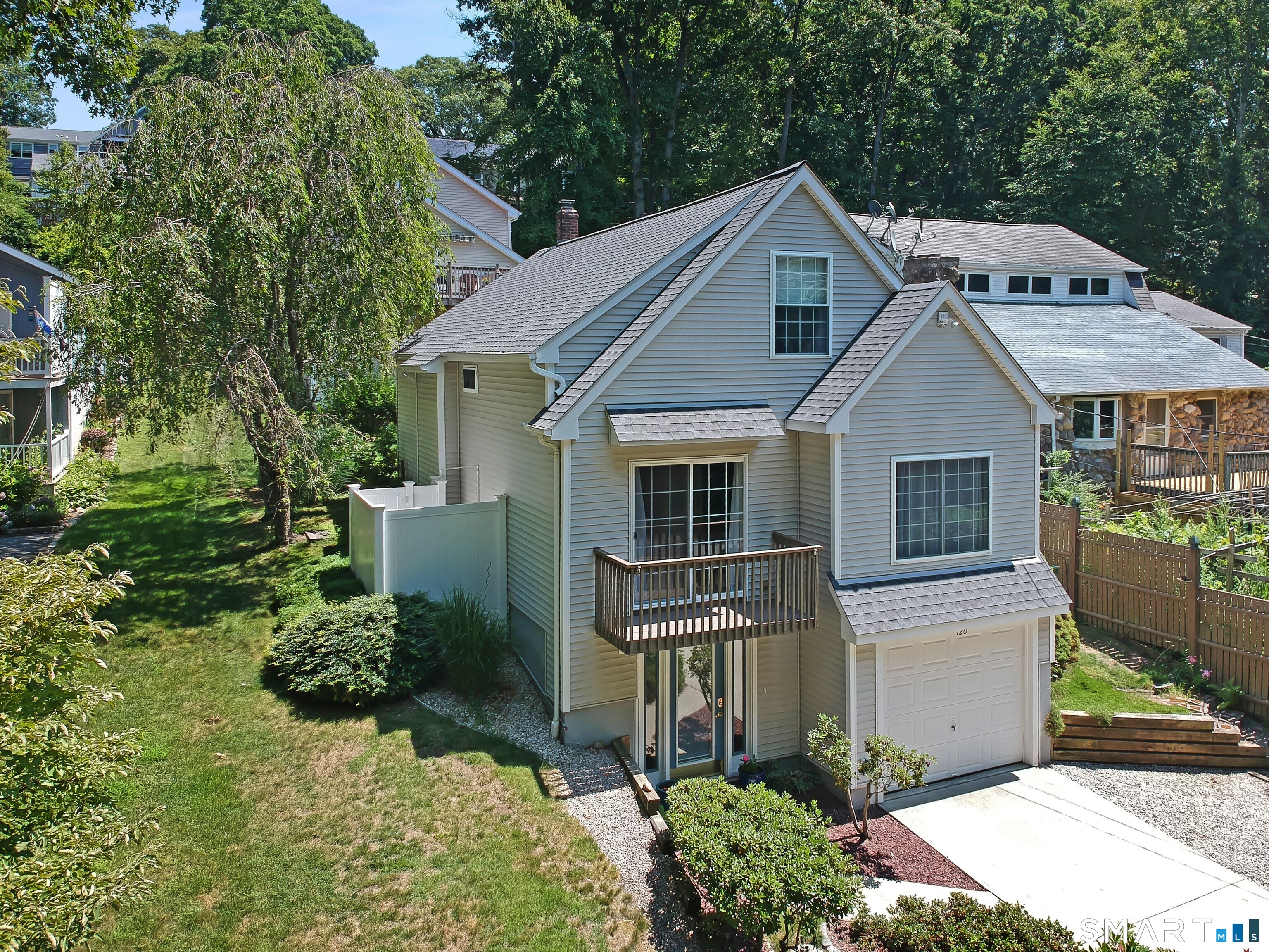 120 Giants Neck Road East Lyme CT 06357