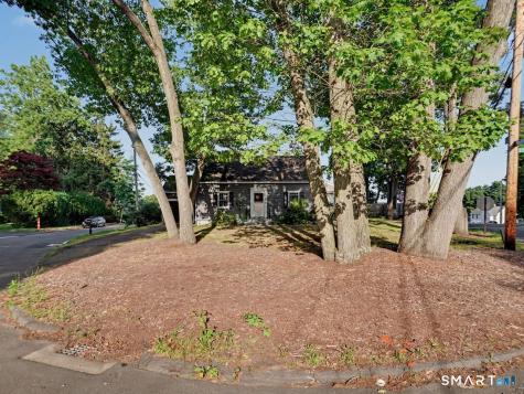 2 North Forest Circle West Haven CT 06516
