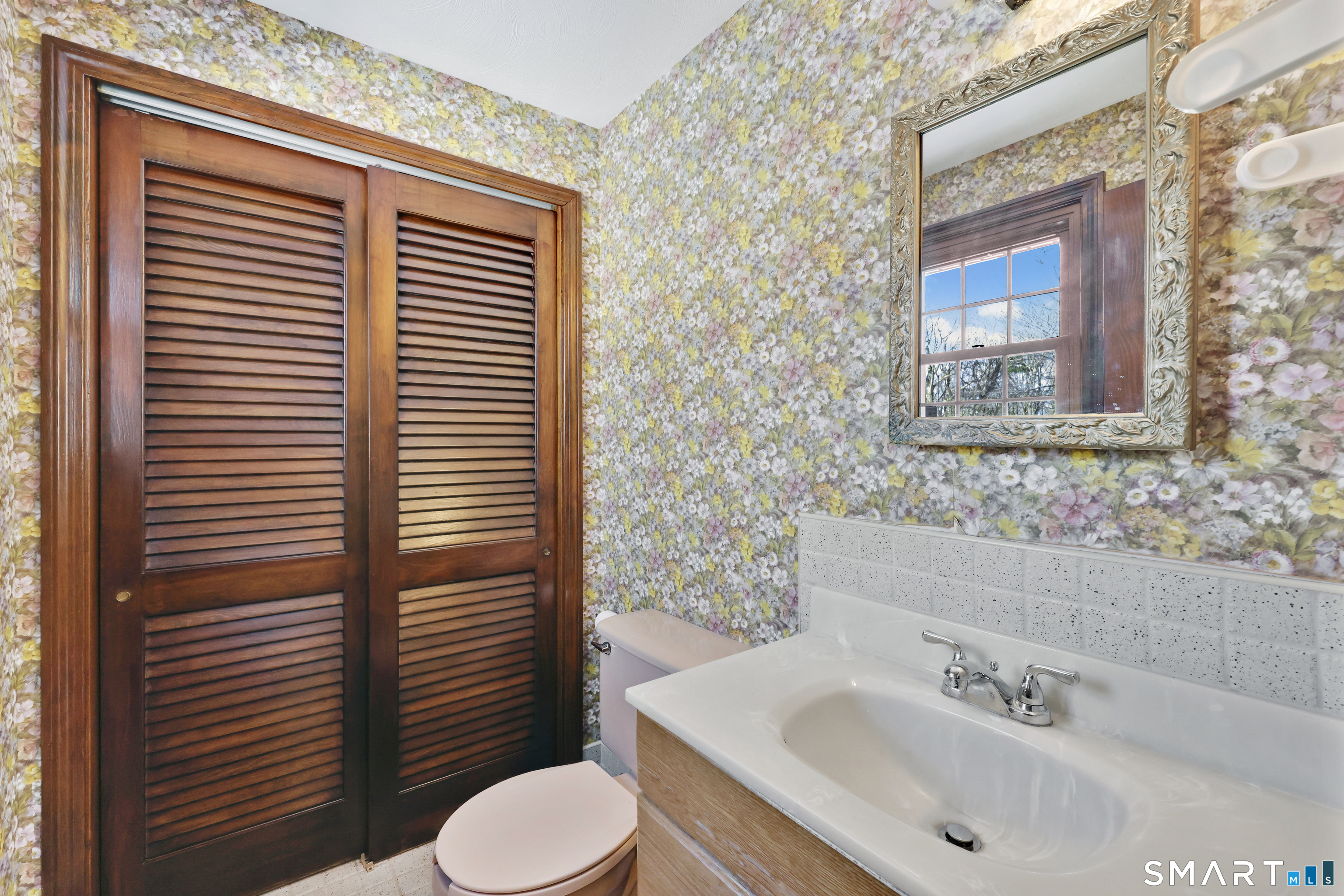 102 Robin Circle Tolland CT 06084