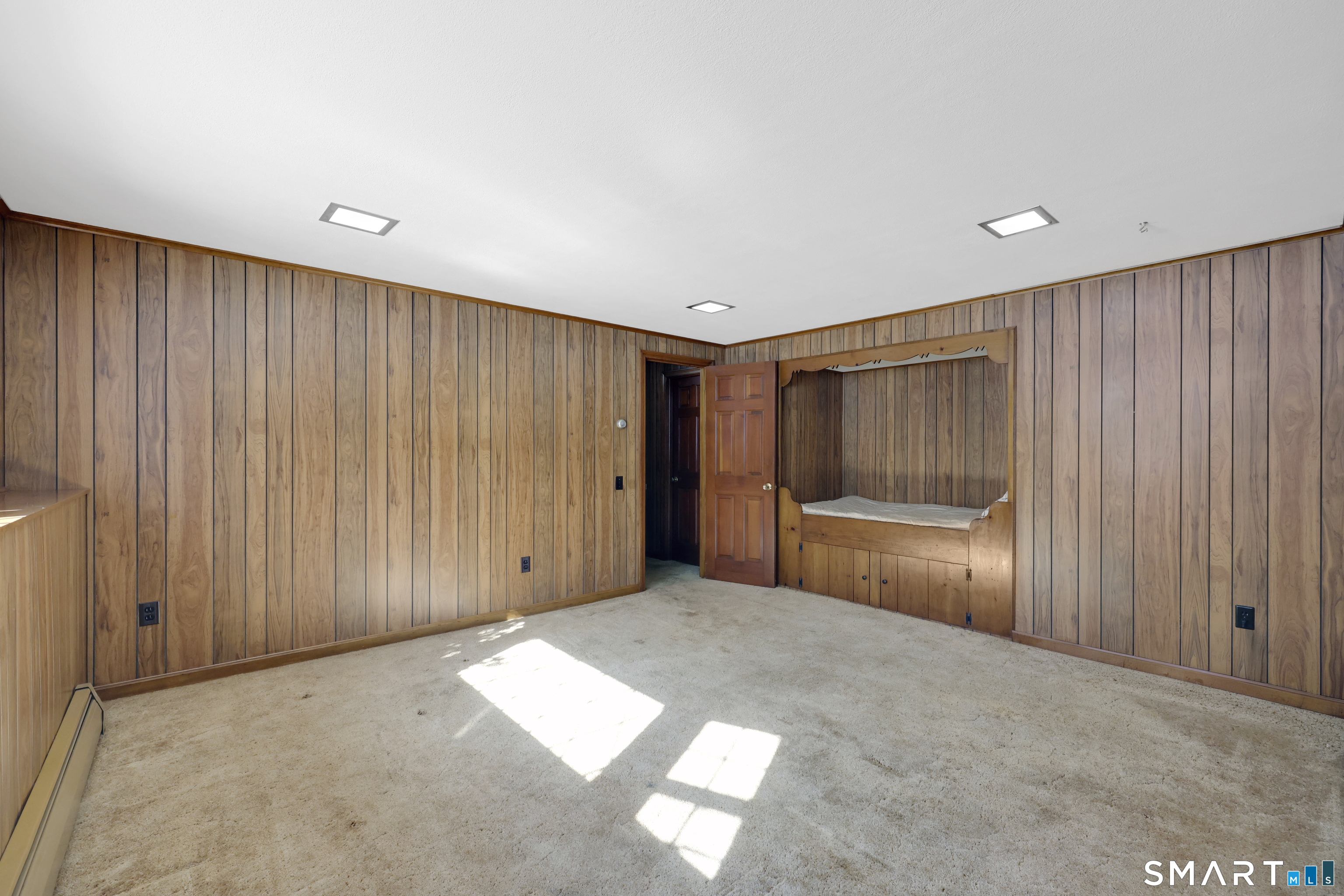 102 Robin Circle Tolland CT 06084