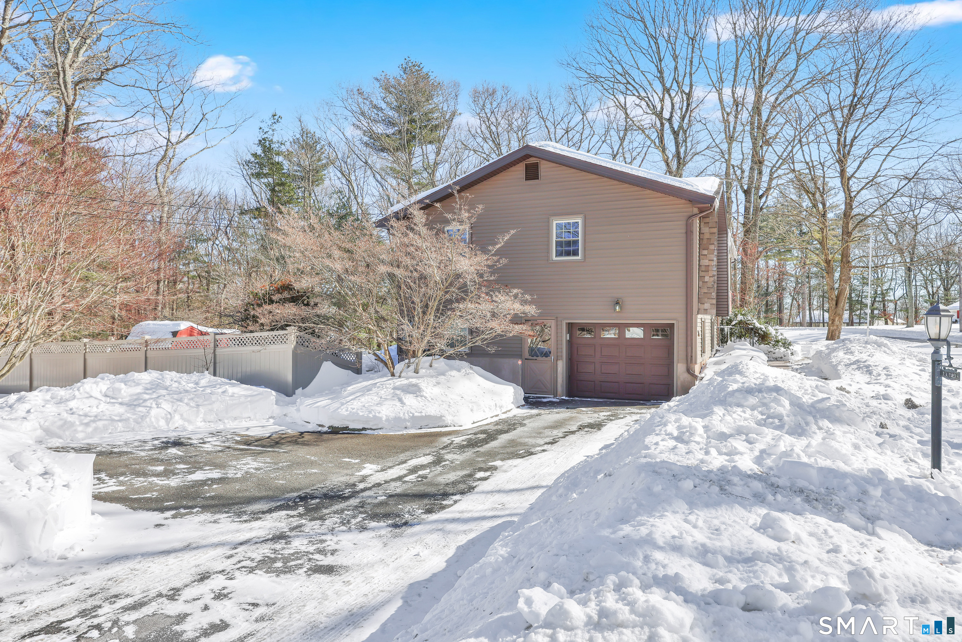 102 Robin Circle Tolland CT 06084