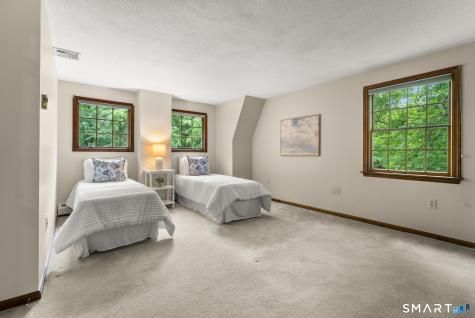 339 Meadow Road Farmington CT 06032
