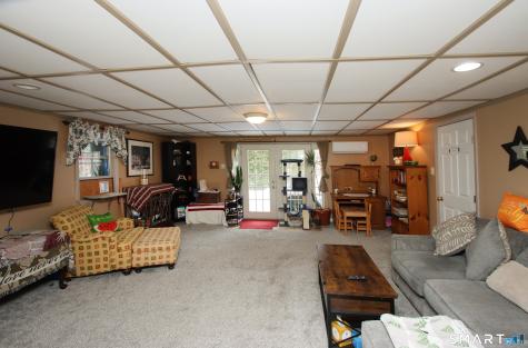 215 Spring Street Manchester CT 06040