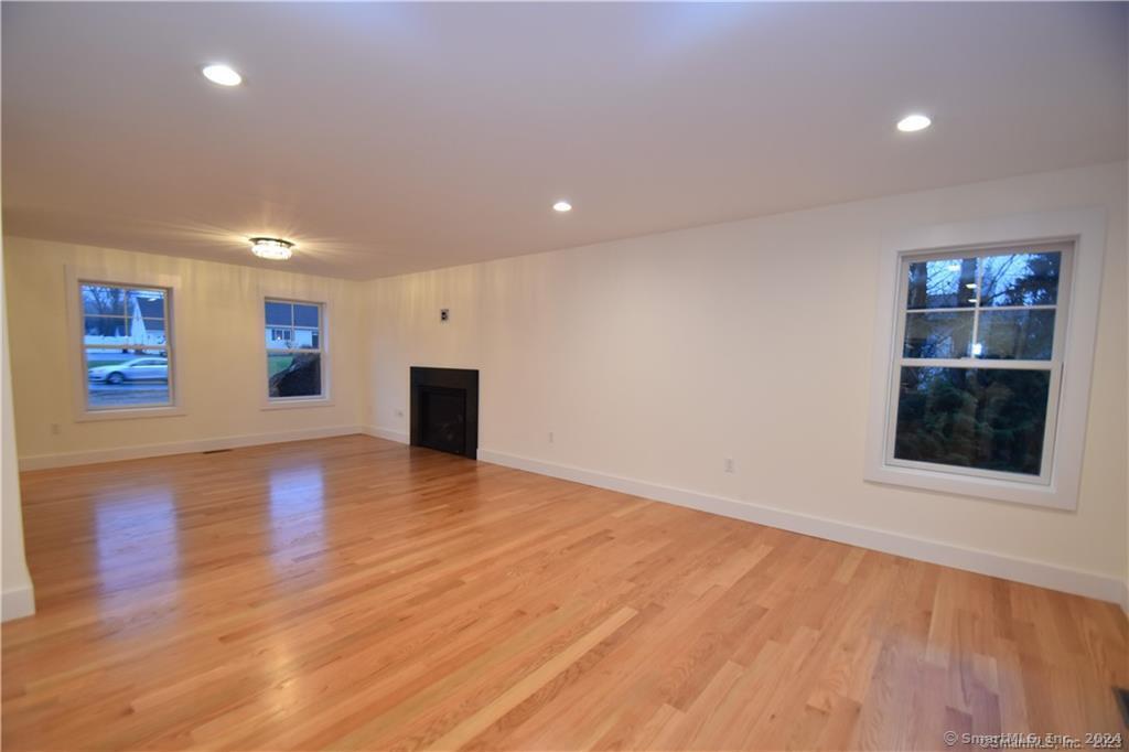 Mile Hill Road Tolland CT 06084