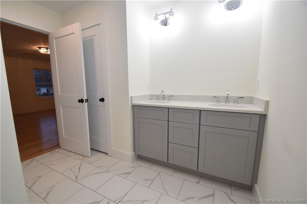 Mile Hill Road Tolland CT 06084