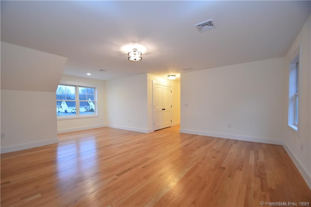 Mile Hill Road Tolland CT 06084