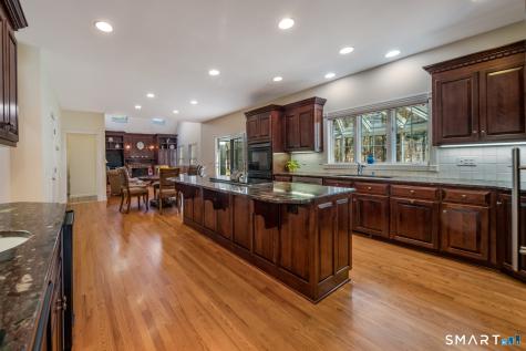 11 Kachina Way Madison CT 06443