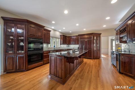 11 Kachina Way Madison CT 06443