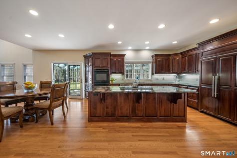 11 Kachina Way Madison CT 06443