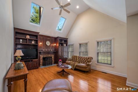 11 Kachina Way Madison CT 06443