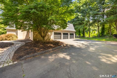 570 Riverside Drive Cheshire CT 06410