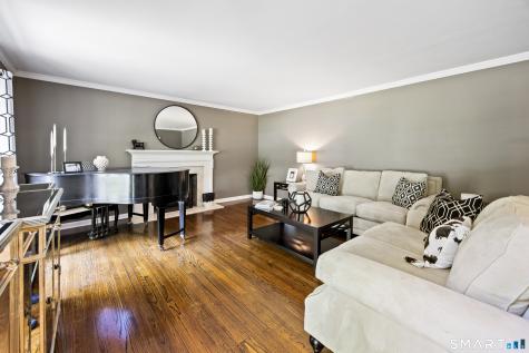 570 Riverside Drive Cheshire CT 06410