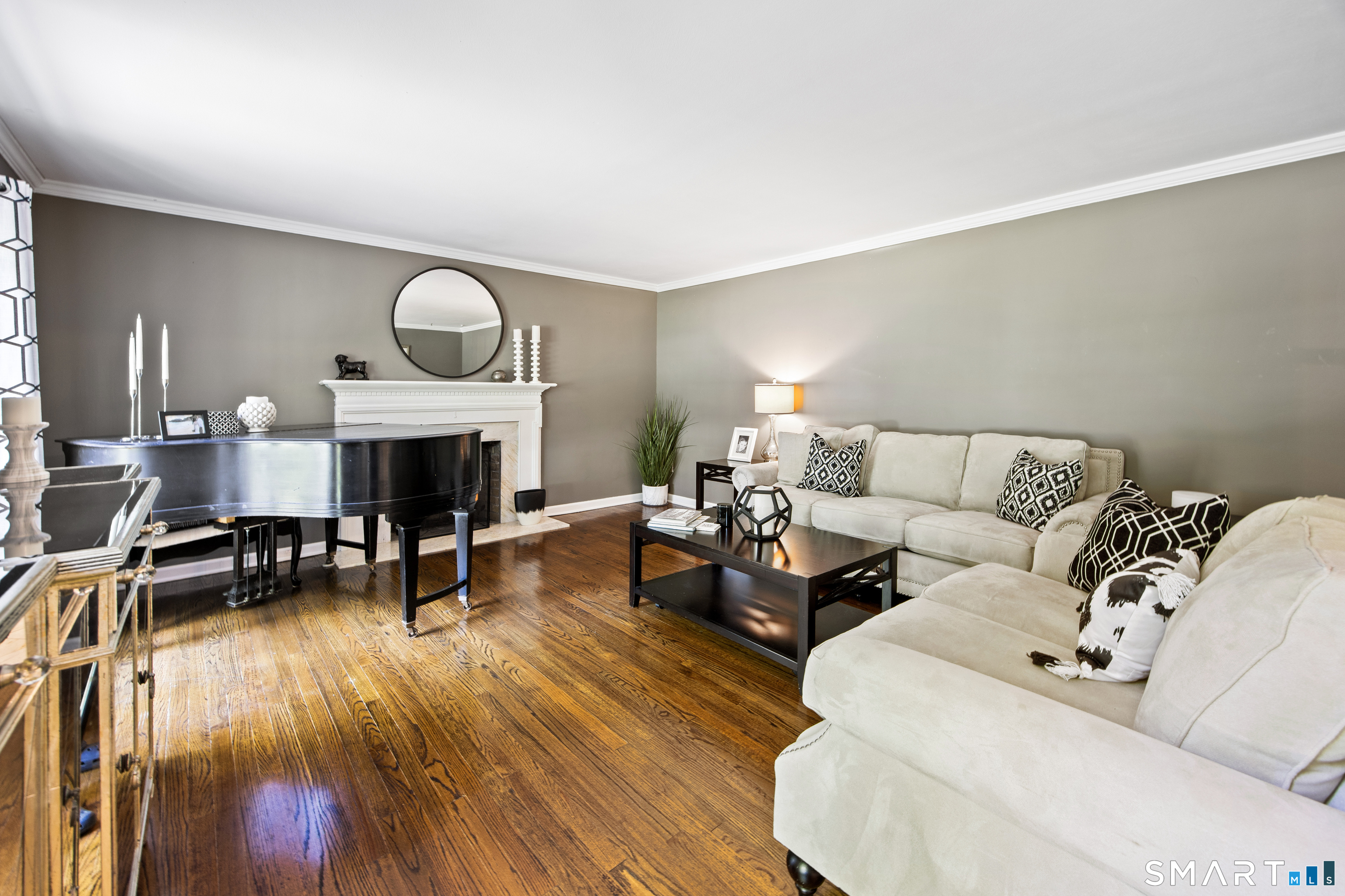 570 Riverside Drive Cheshire CT 06410