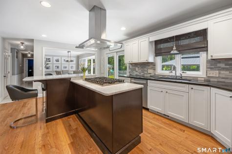 570 Riverside Drive Cheshire CT 06410