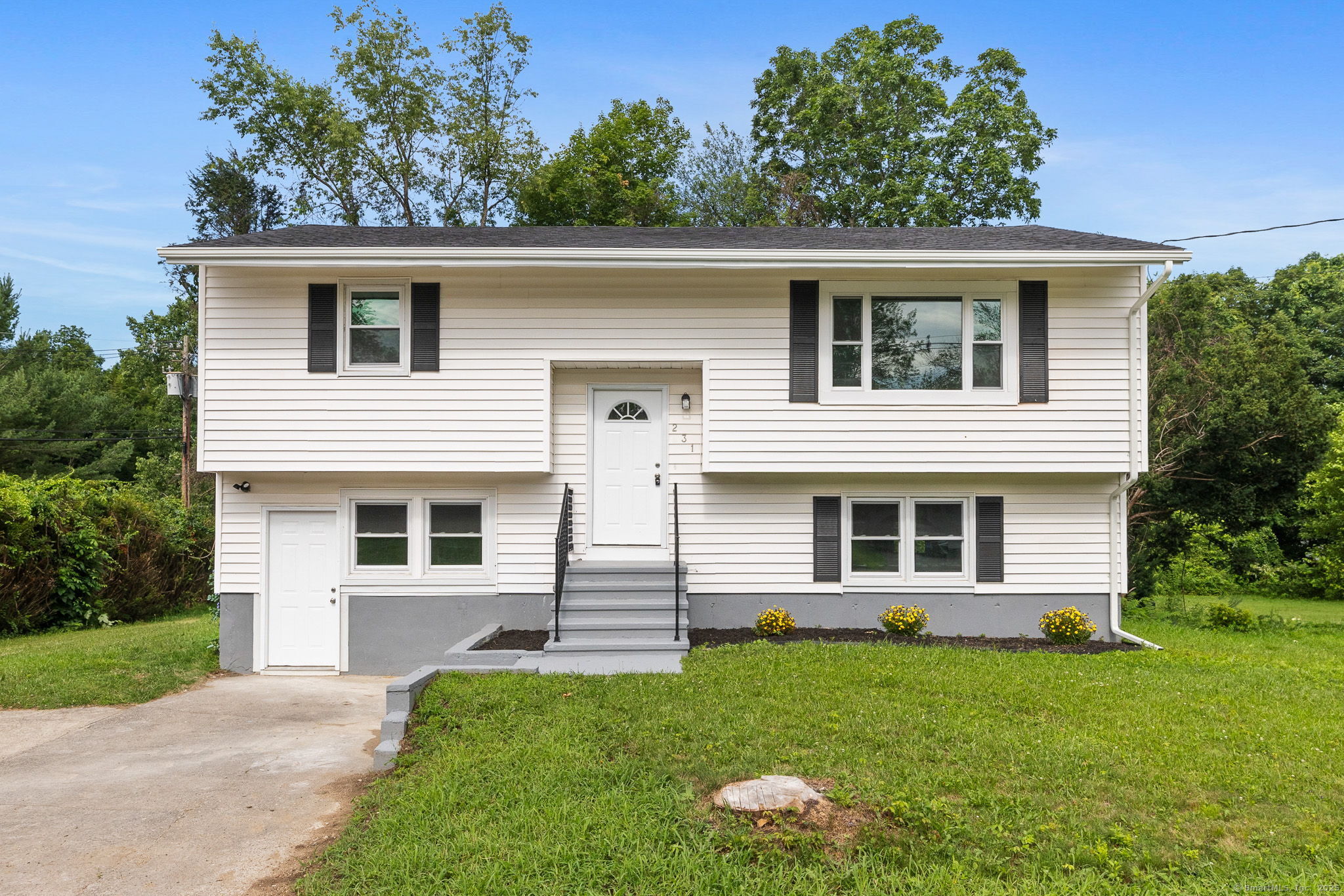 231 Lincolndale Drive Waterbury CT 06704