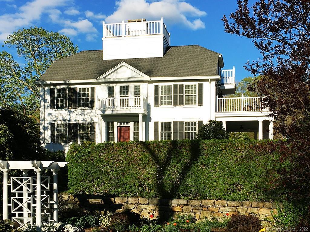 30 Church Street Stonington CT 06378