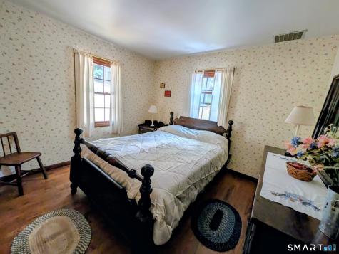 17 East Bucks Rock Road New Milford CT 06776
