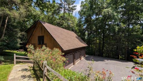 17 East Bucks Rock Road New Milford CT 06776