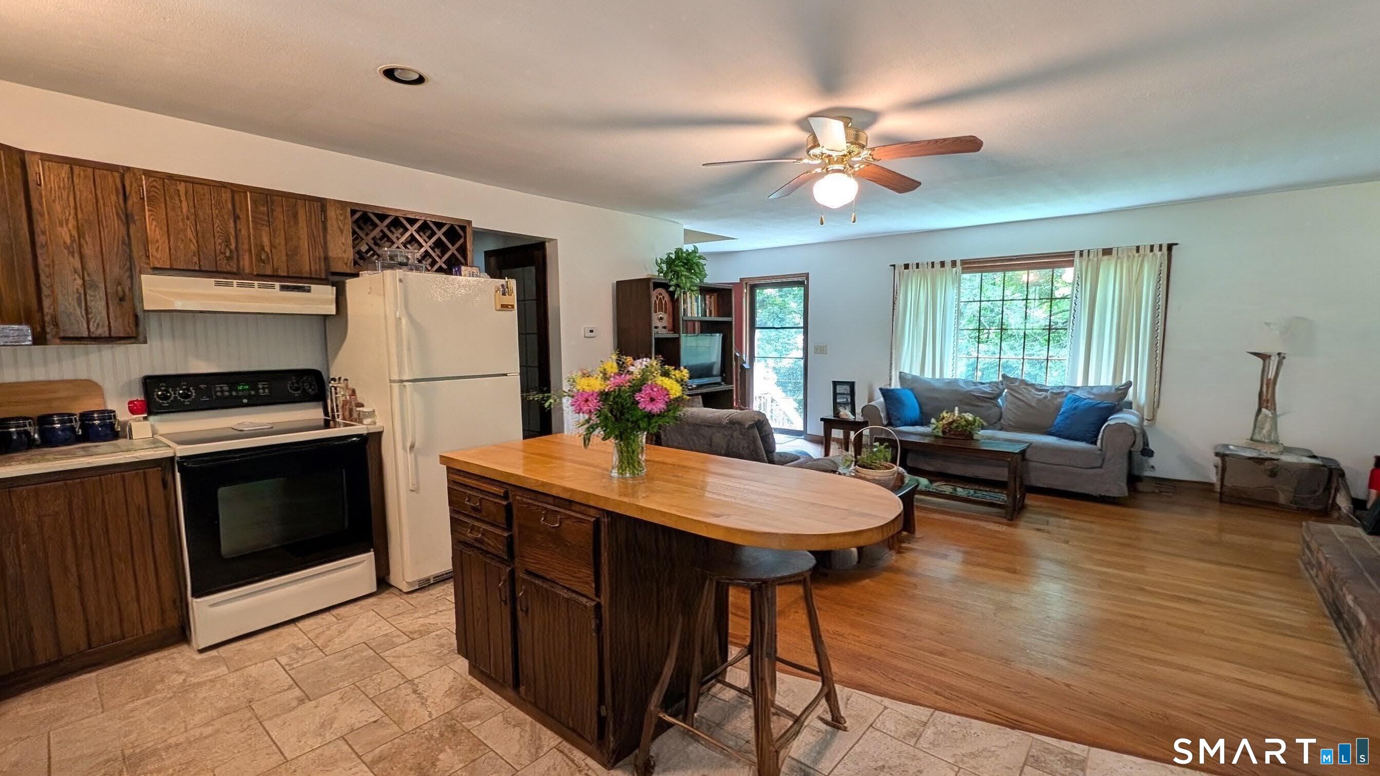 17 East Bucks Rock Road New Milford CT 06776