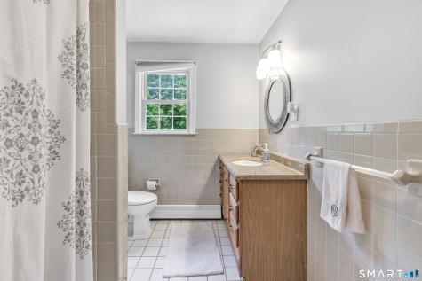 132 Hammertown Road Monroe CT 06468