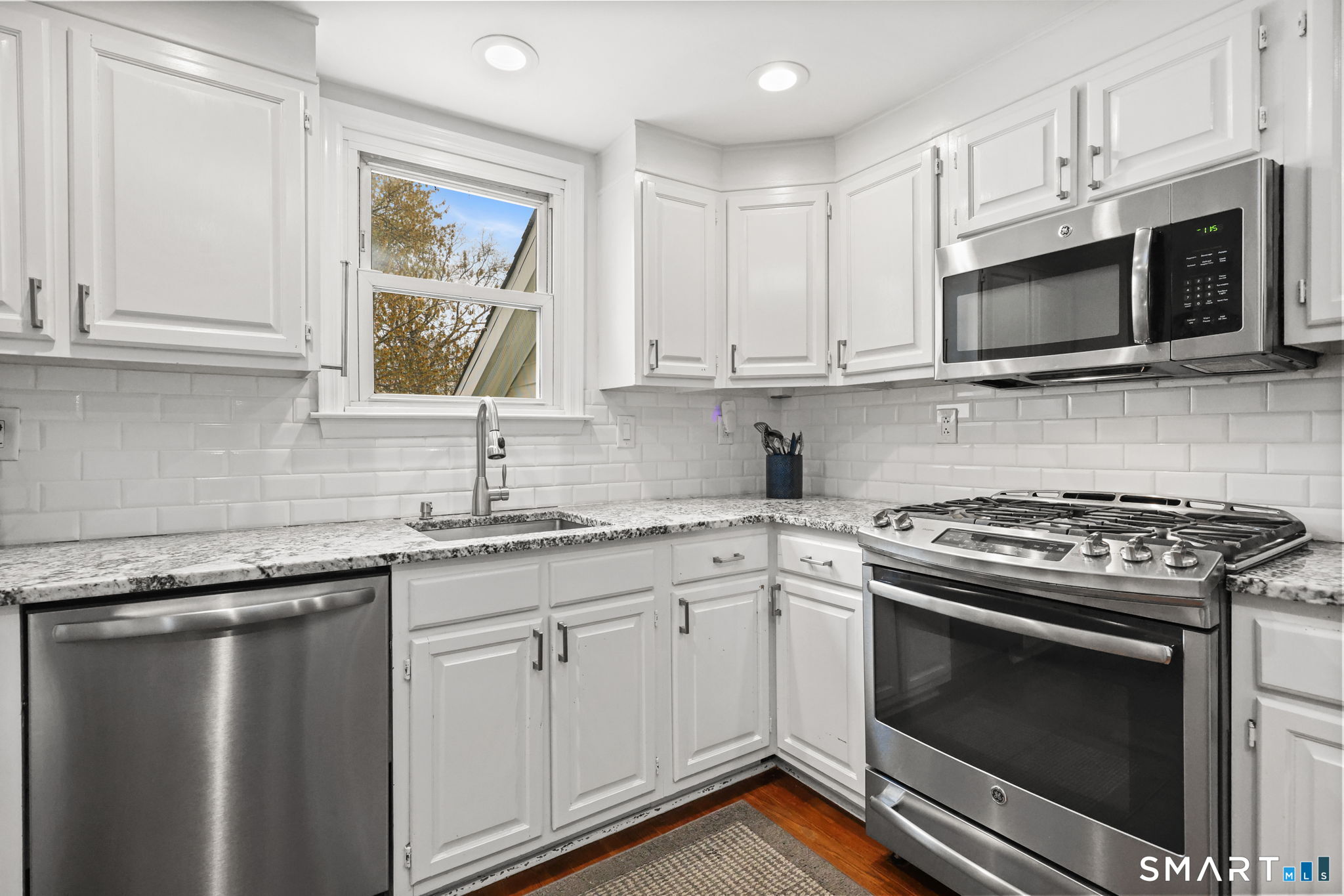 85 Woodbury Avenue Stamford CT 06907