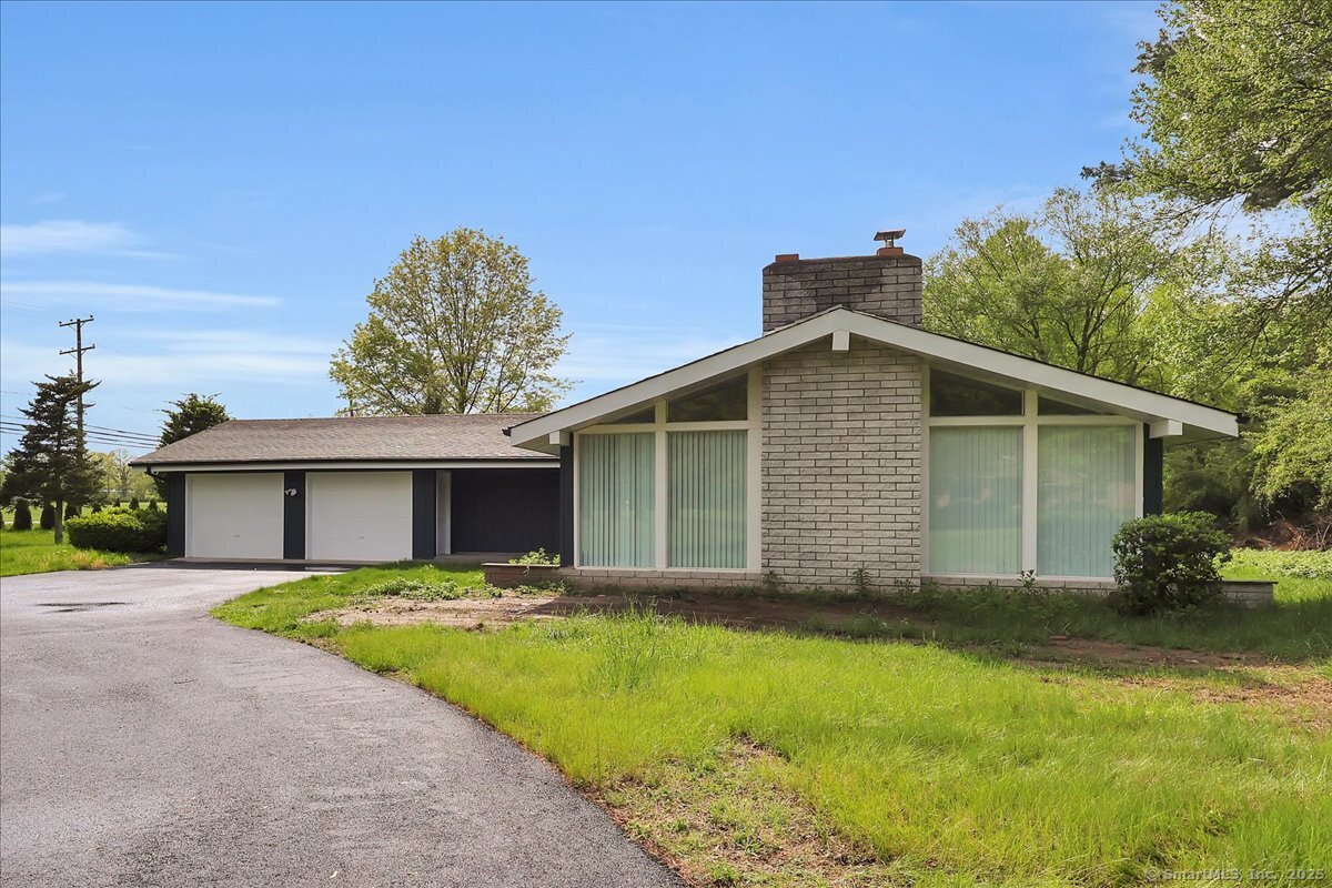 1813 Peck Lane Cheshire CT 06410