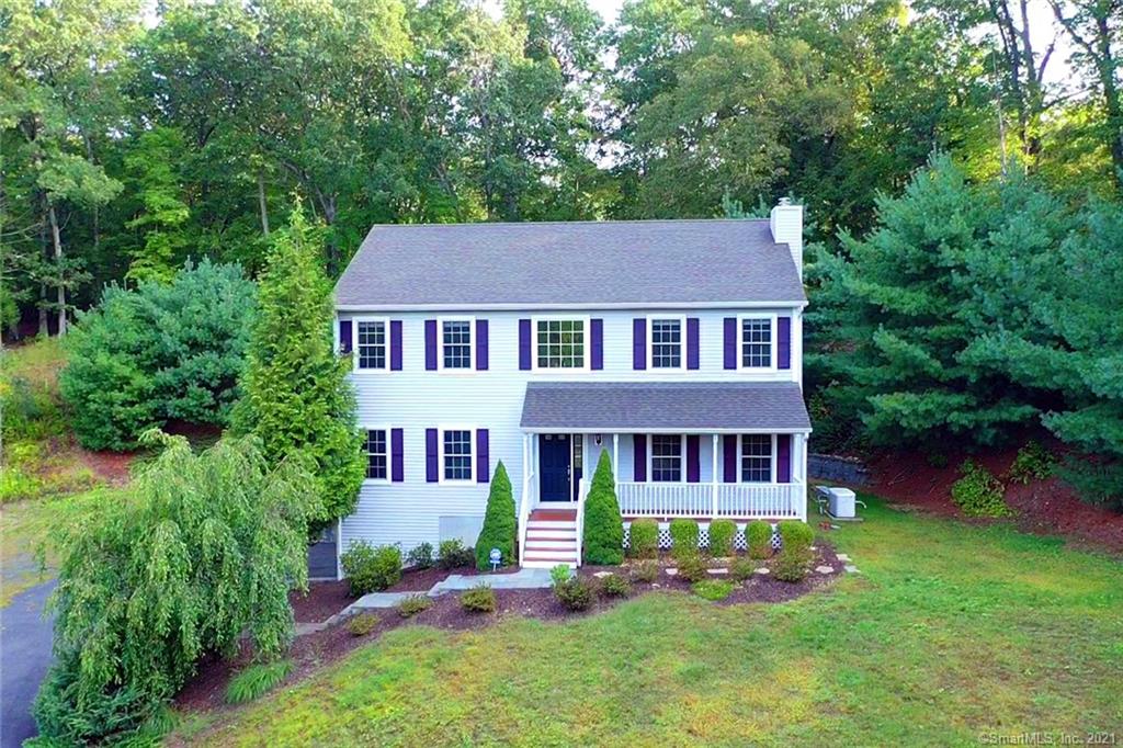 8 Hemlock Road Newtown CT 06470
