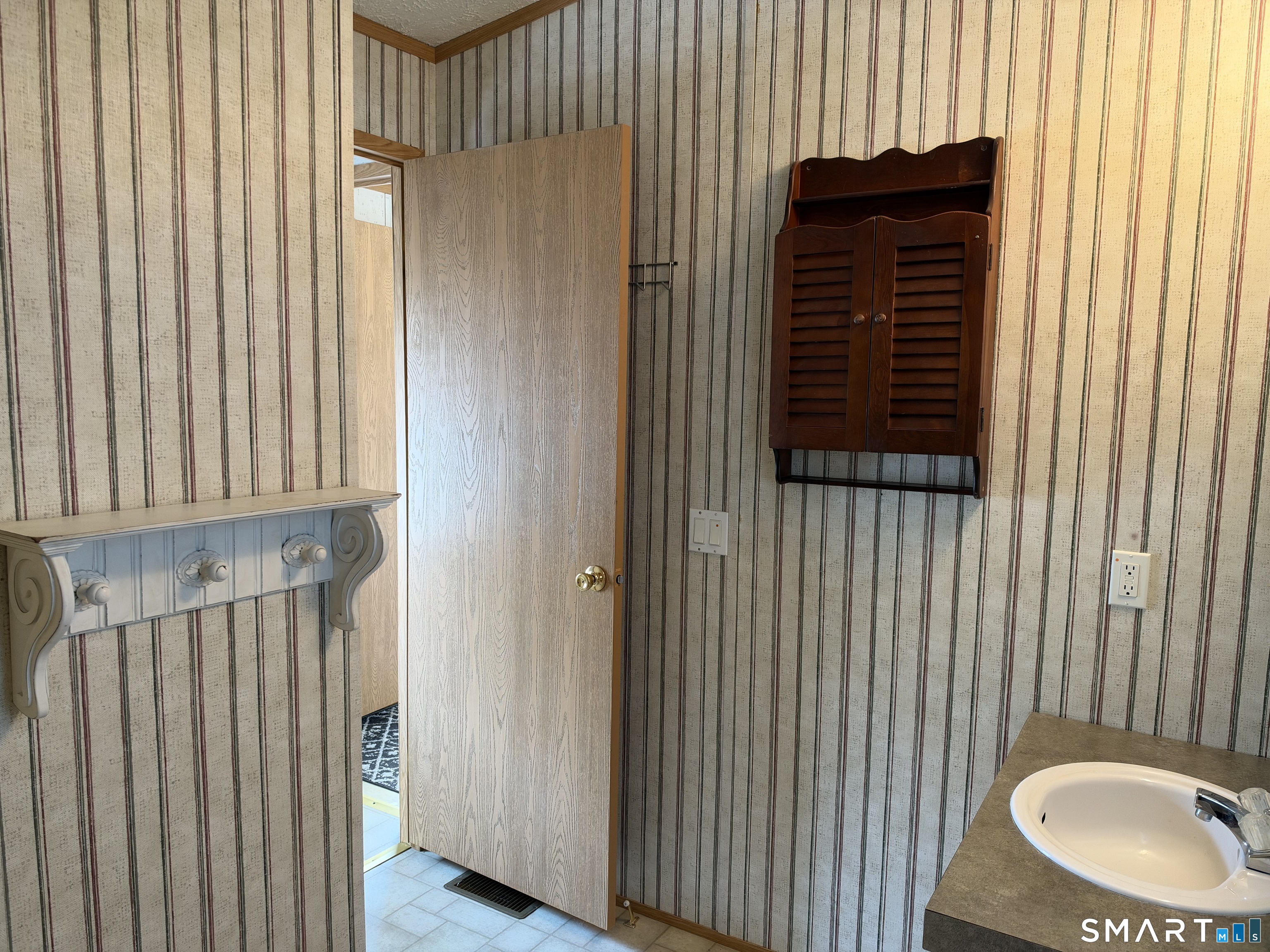 68 Cooke Street Plainville CT 06062