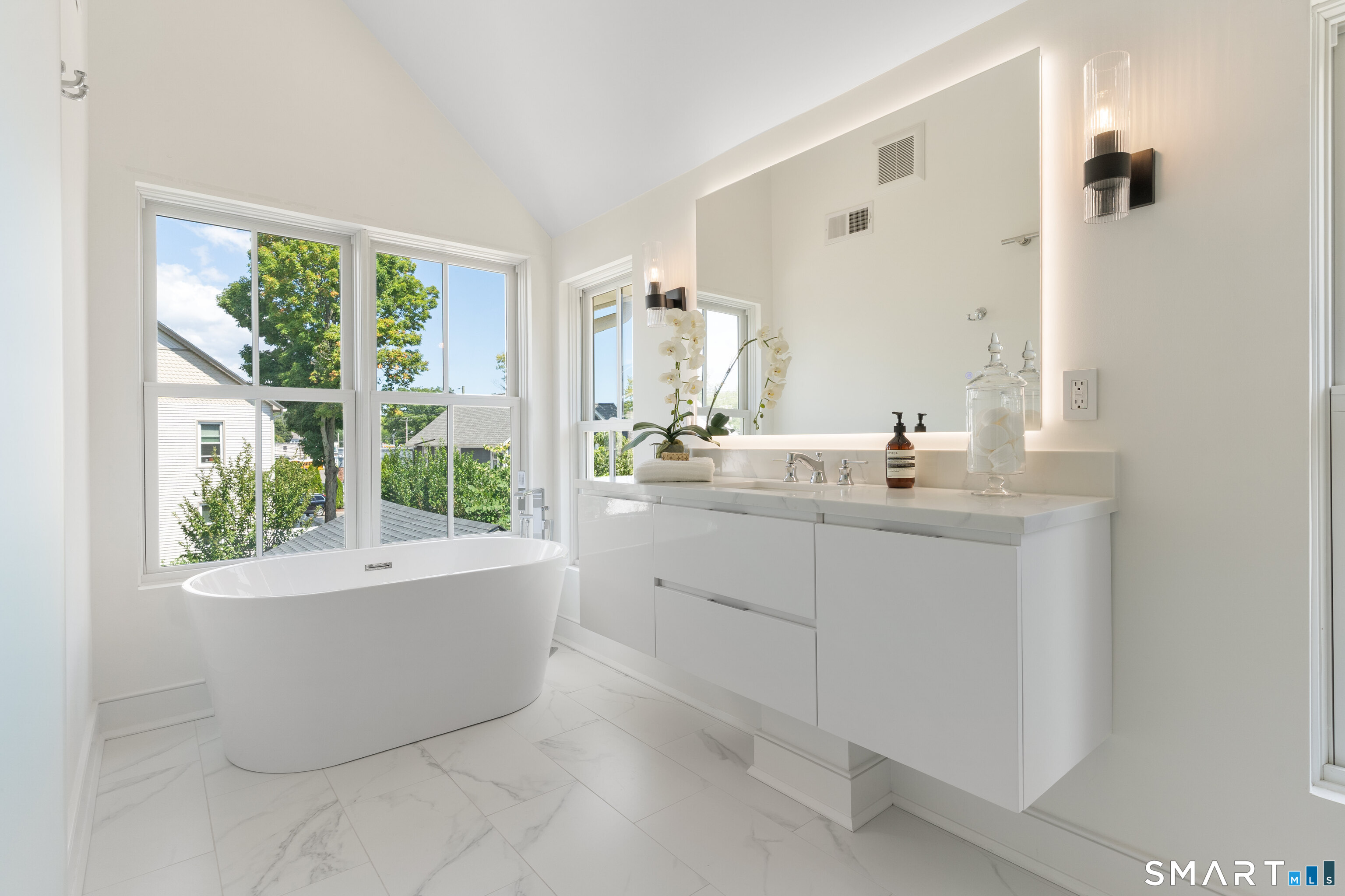 624 Center Street Fairfield CT 06890
