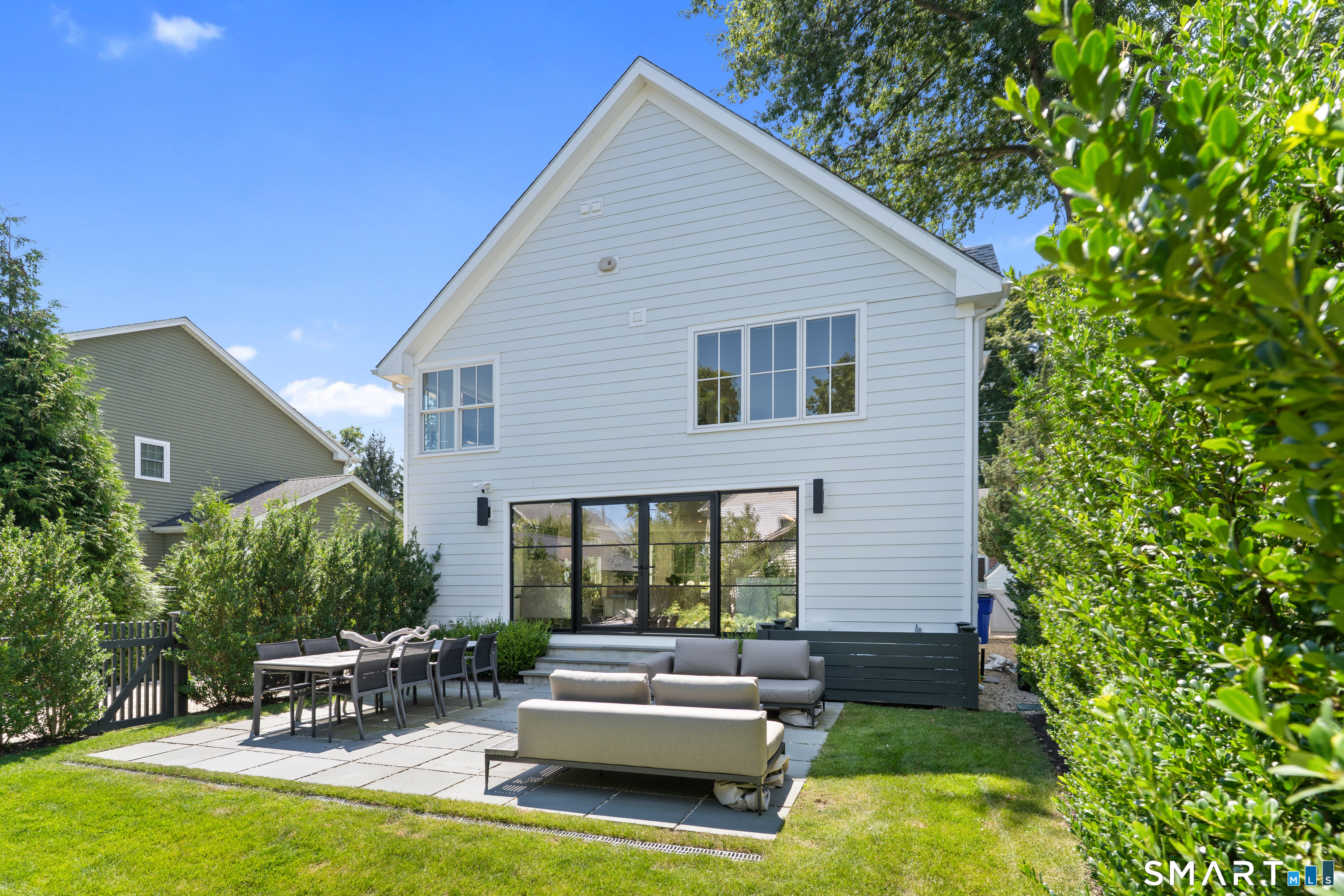 624 Center Street Fairfield CT 06890