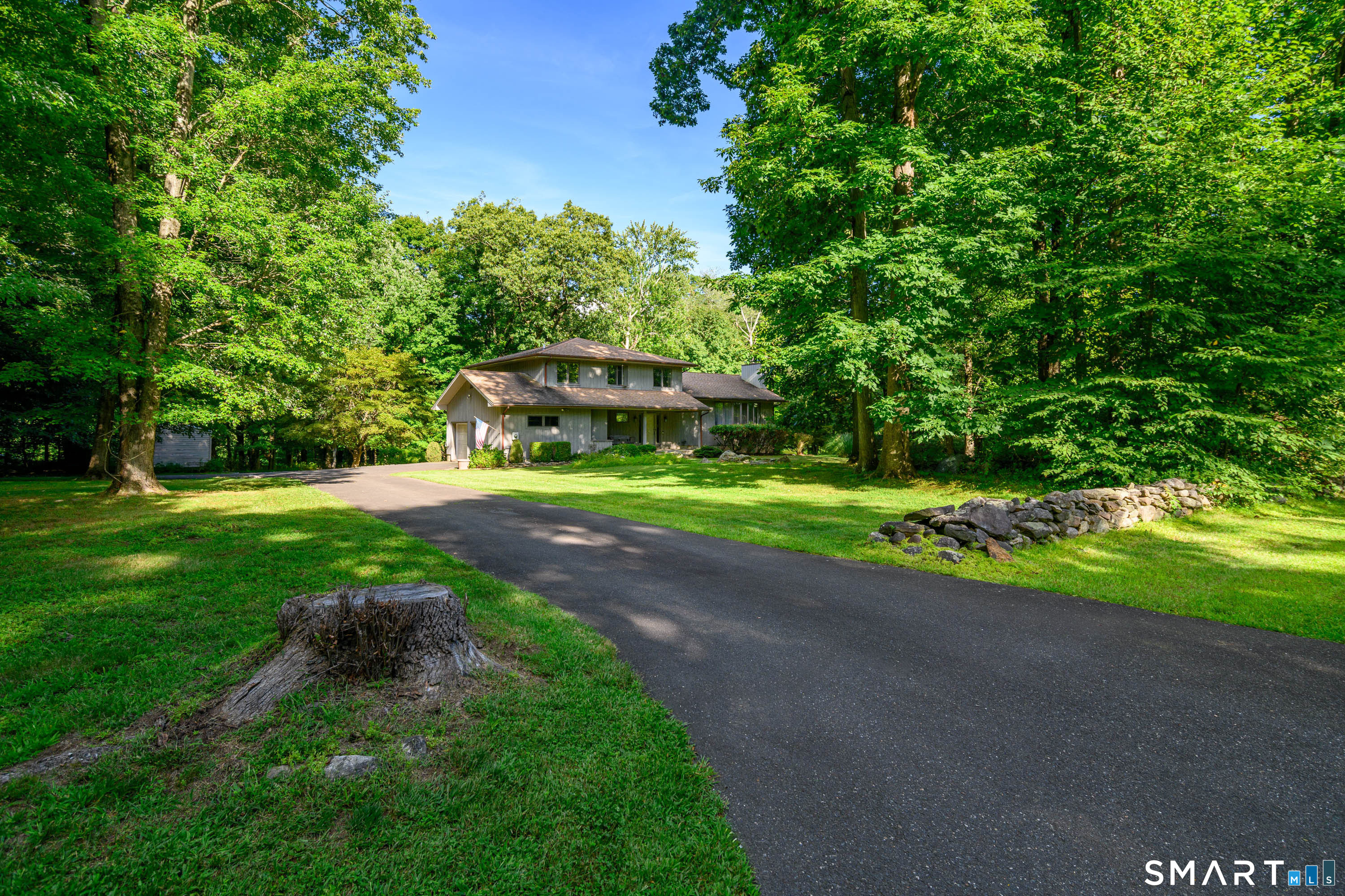 9 Deacon Abbott South Lane Redding CT 06896