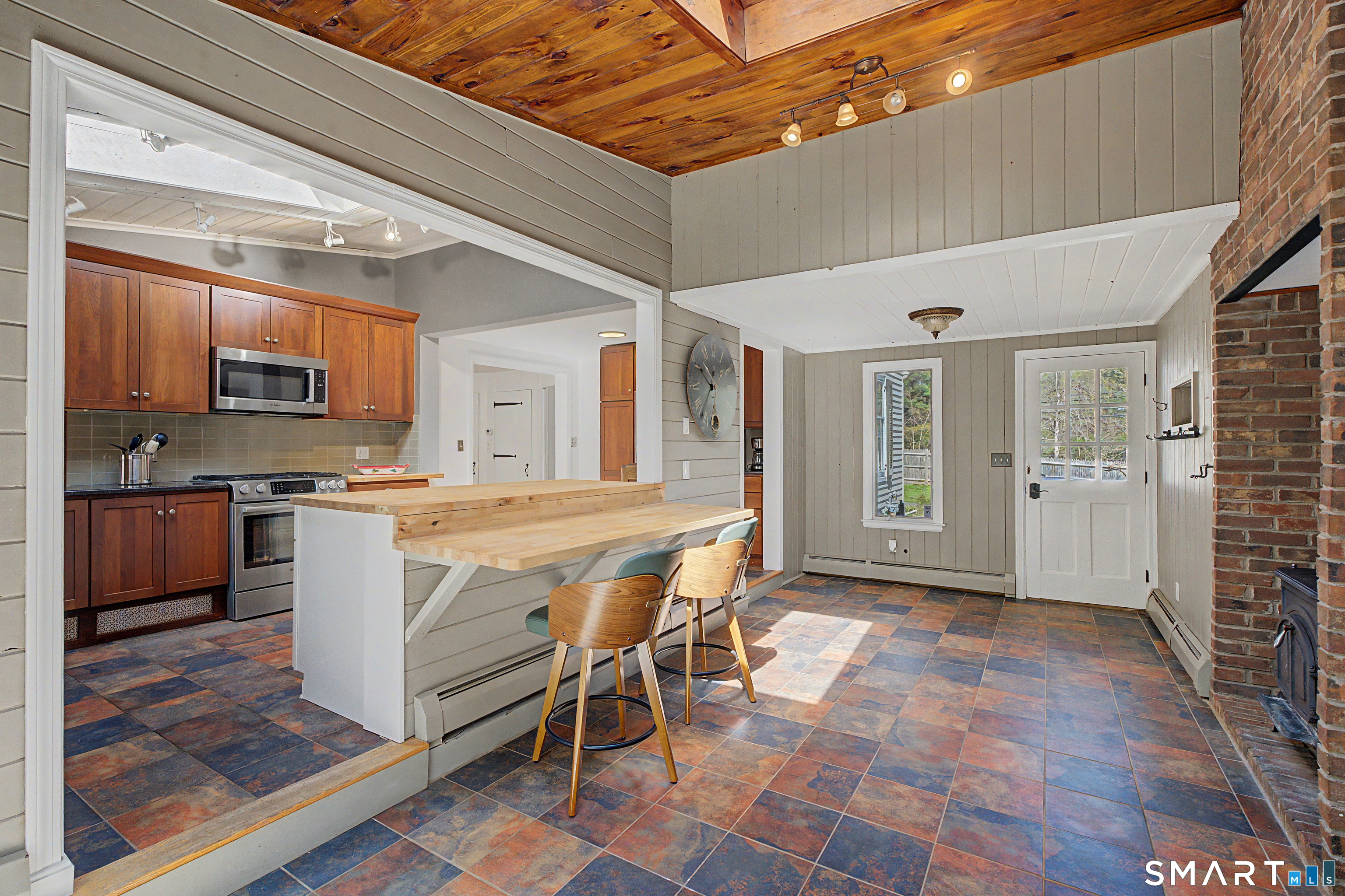 304 Bushy Hill Road Simsbury CT 06070
