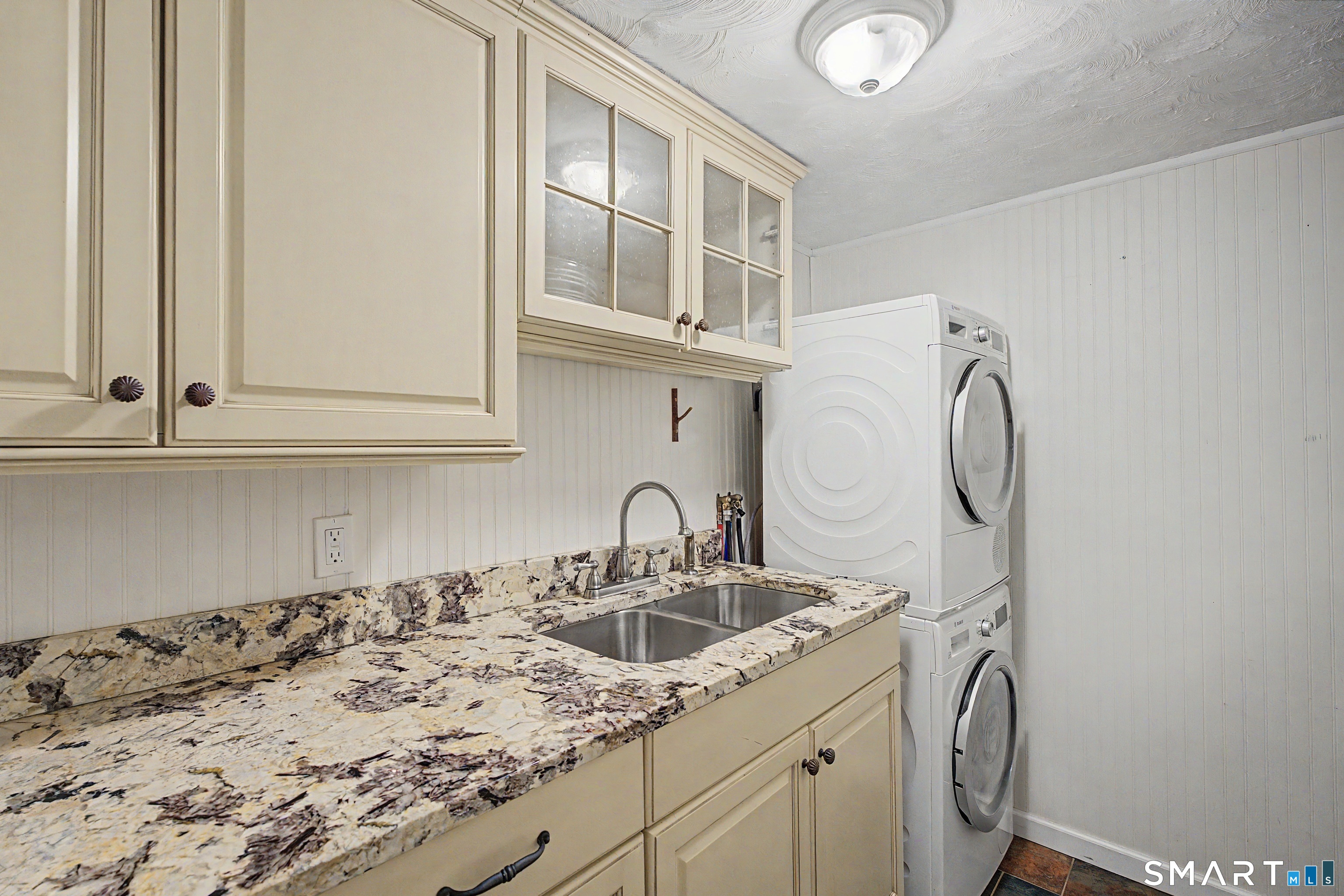 304 Bushy Hill Road Simsbury CT 06070