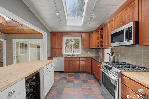 304 Bushy Hill Road Simsbury CT 06070
