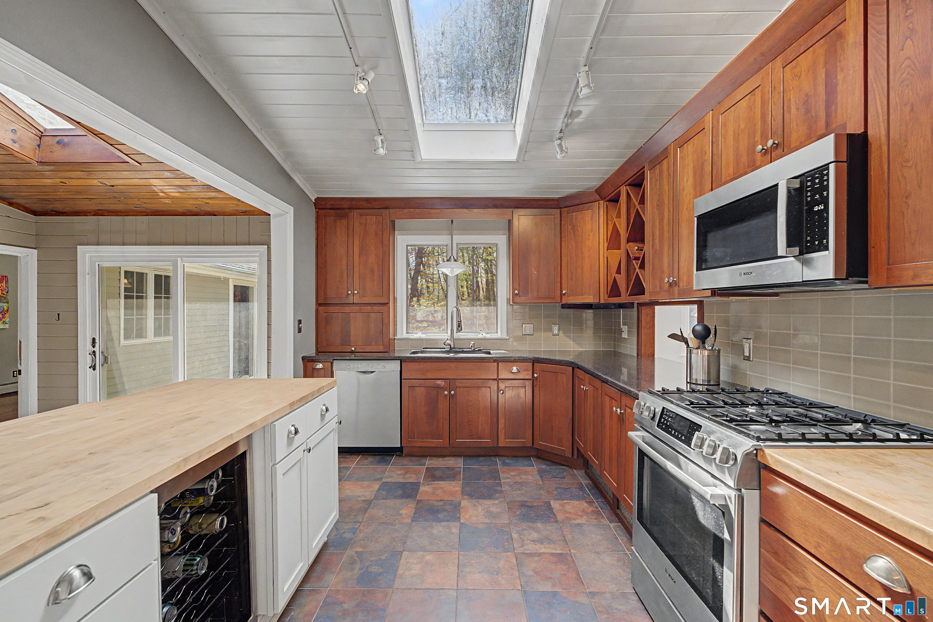304 Bushy Hill Road Simsbury CT 06070