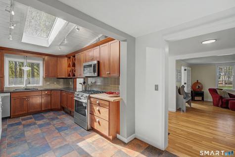 304 Bushy Hill Road Simsbury CT 06070