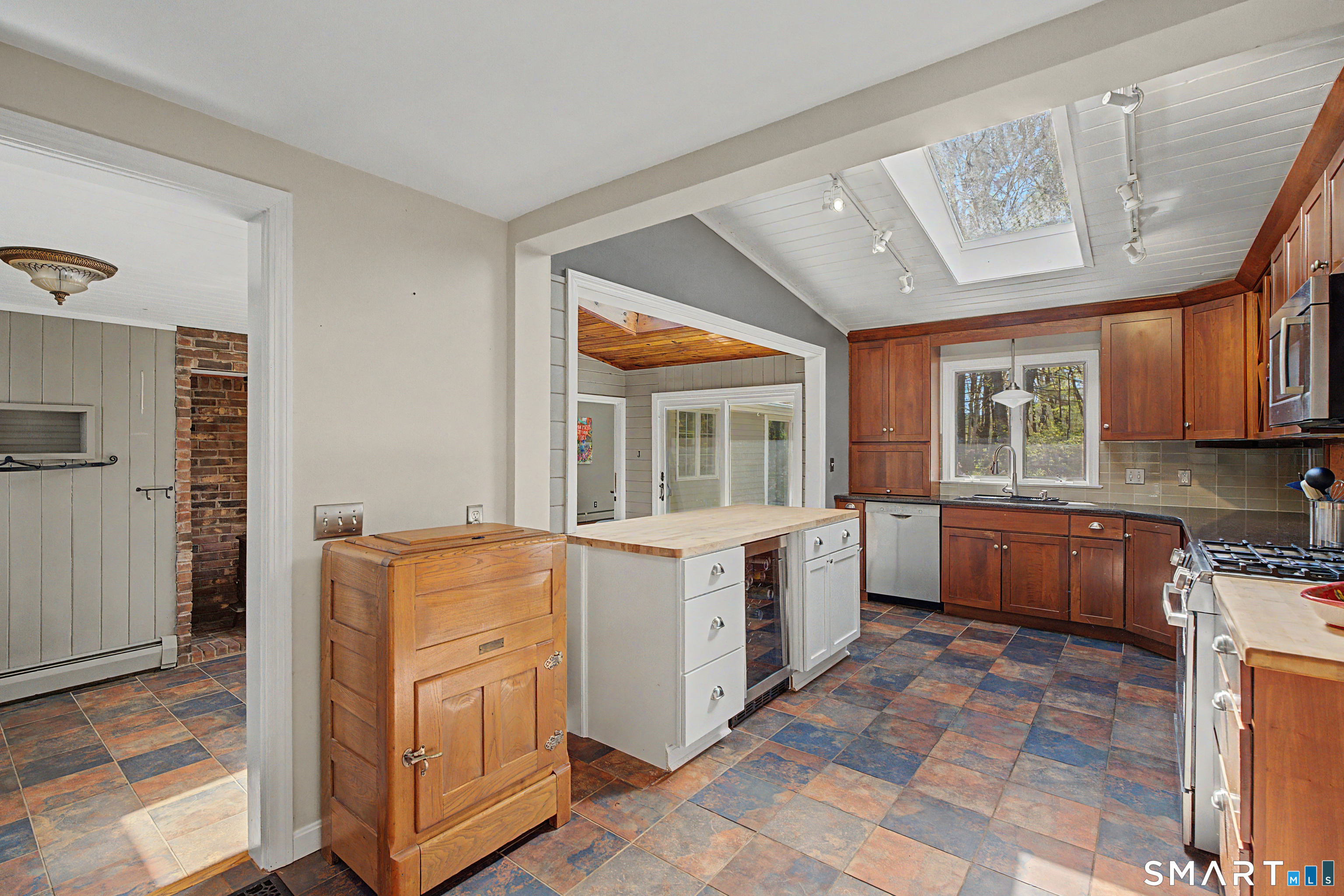 304 Bushy Hill Road Simsbury CT 06070