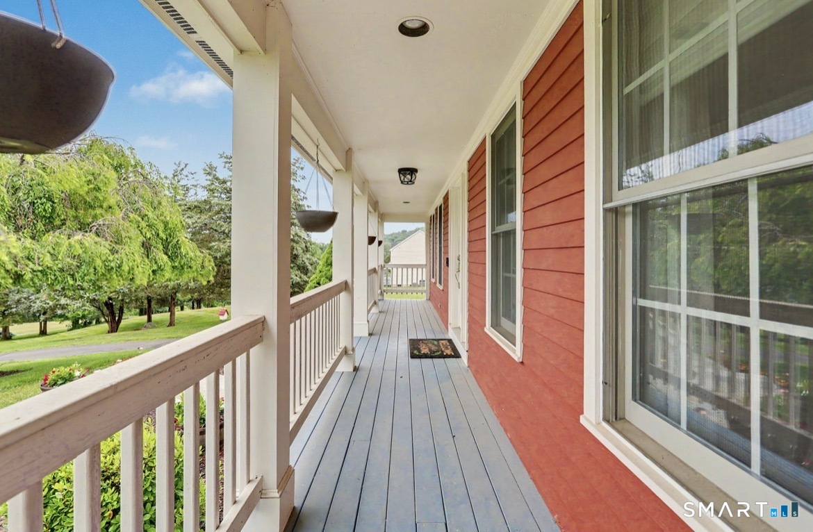 9 Hedge Meadow Lane Newtown CT 06470